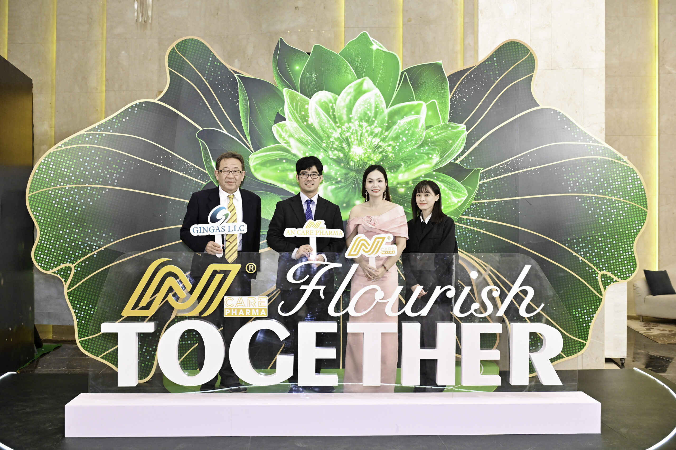 CEO AN Care Pharma cùng Tham tán và đại diện công ty Gingas LLC