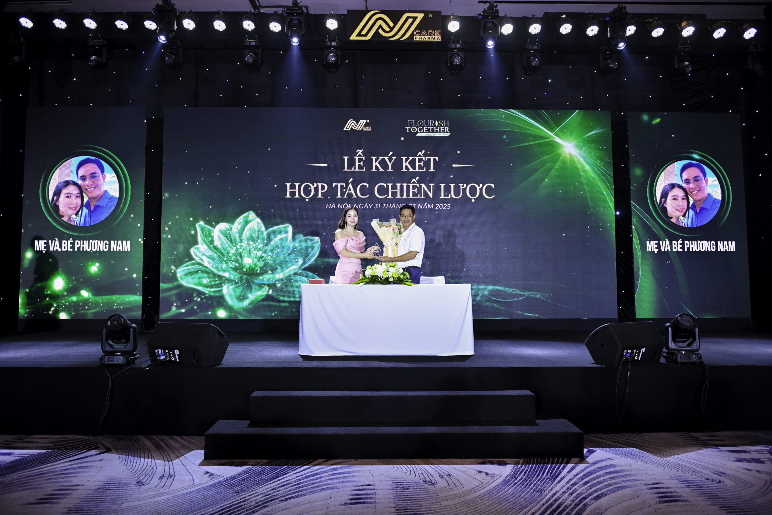 CEO AN Care Pharma cùng đại diện shop Mẹ và Bé Phương Nam