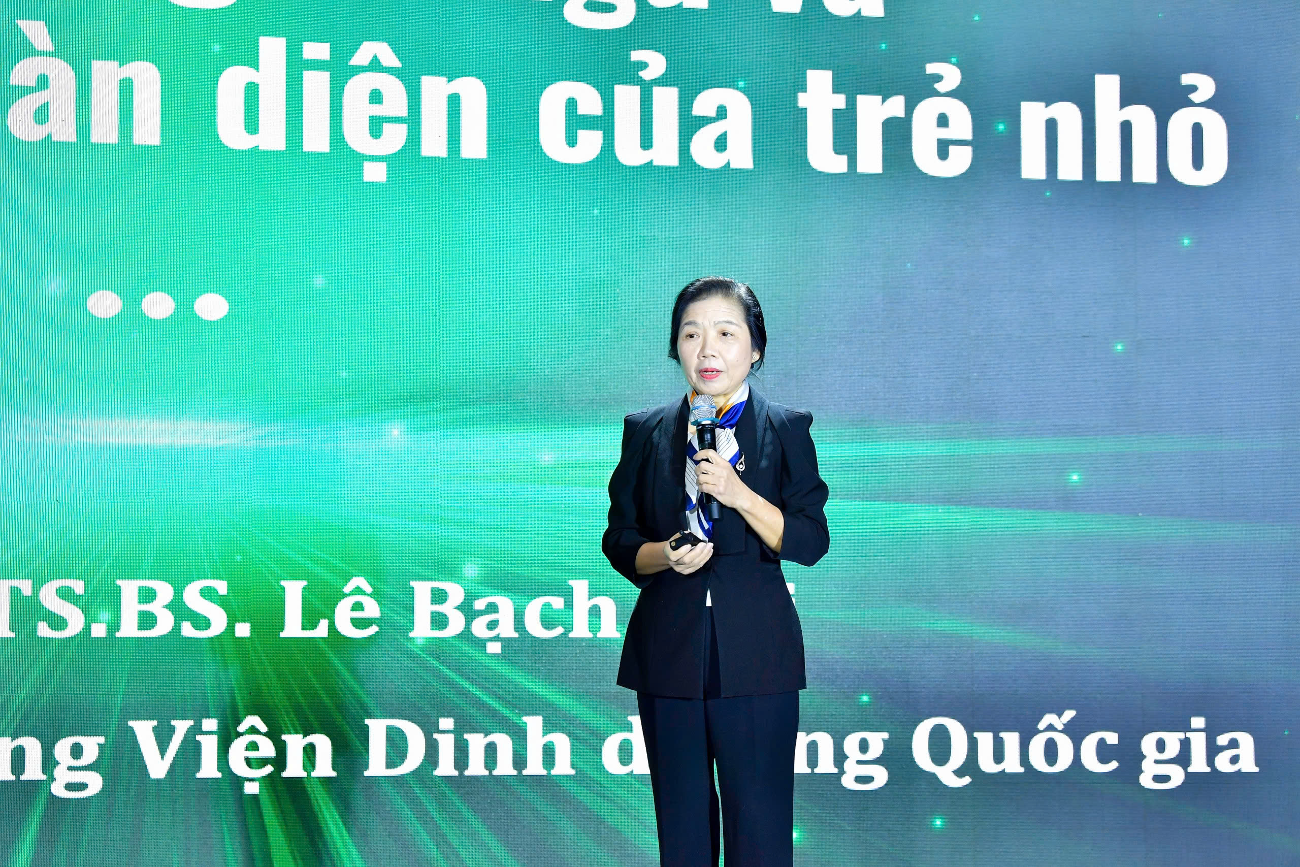 TTND.PGS.TS.BS Lê Bạch Mai đã mang đến những kiến thức quý báu về “LACTIUM VỚI GIẤC NGỦ VÀ SỰ PHÁT TRIỂN TOÀN DIỆN CỦA TRẺ NHỎ”